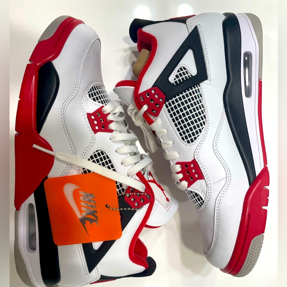 Air Jordan 4 Fire red size 10